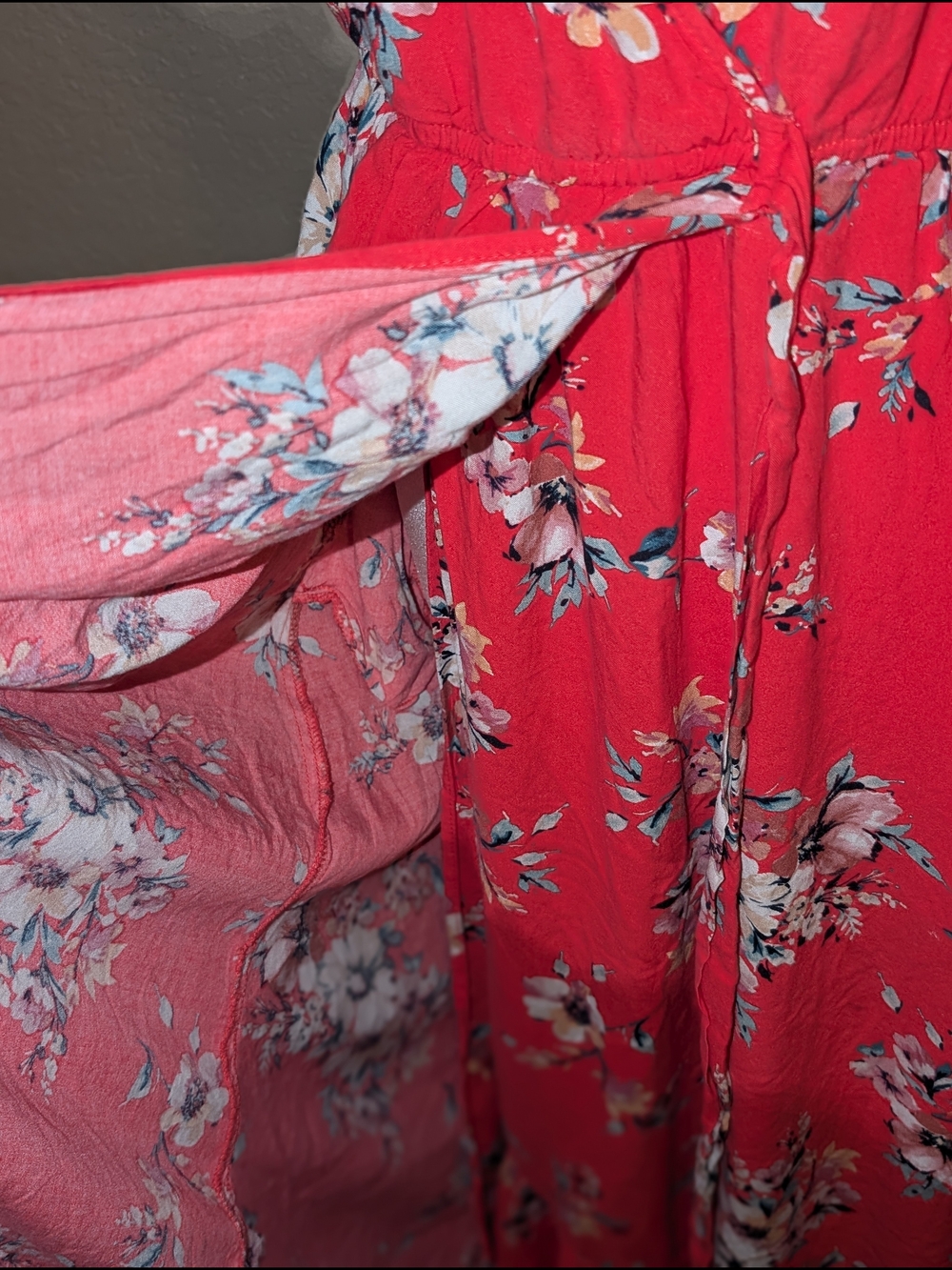 Floral Red Wrap Maxi Dress with Tie Waist And Pockets - Picture 6 of 8